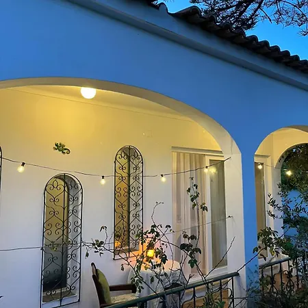 Villa Made With
